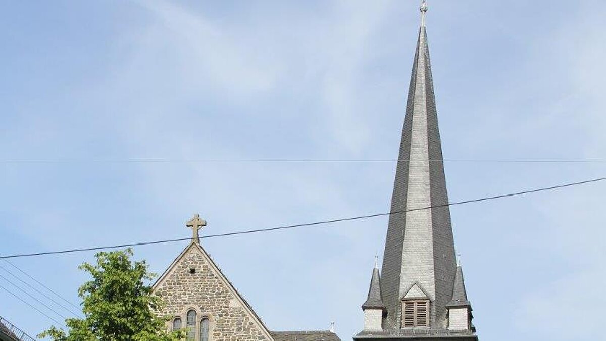 Eklatante Mängel am Kirchturm