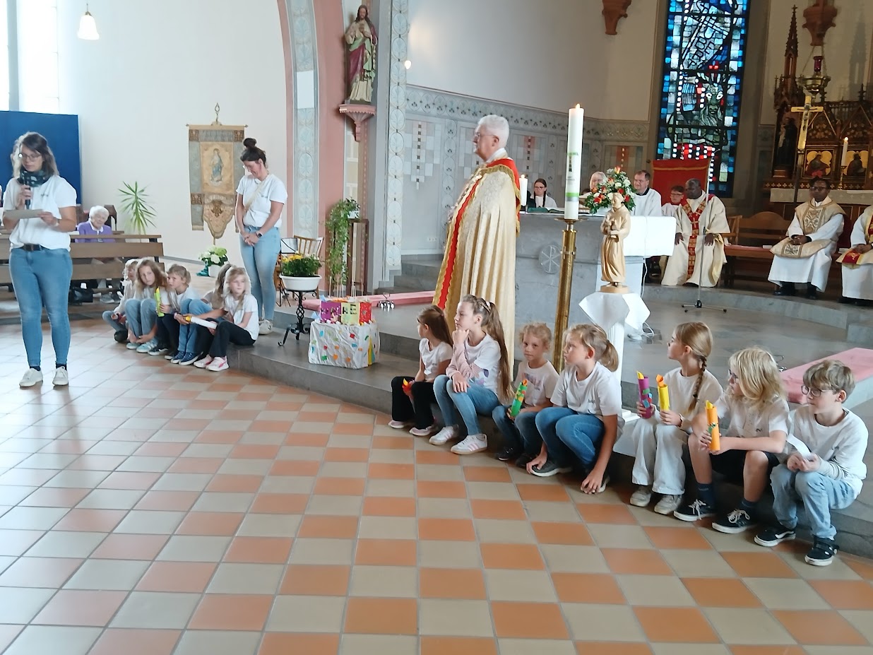 Die Kinderkirche gratuliert